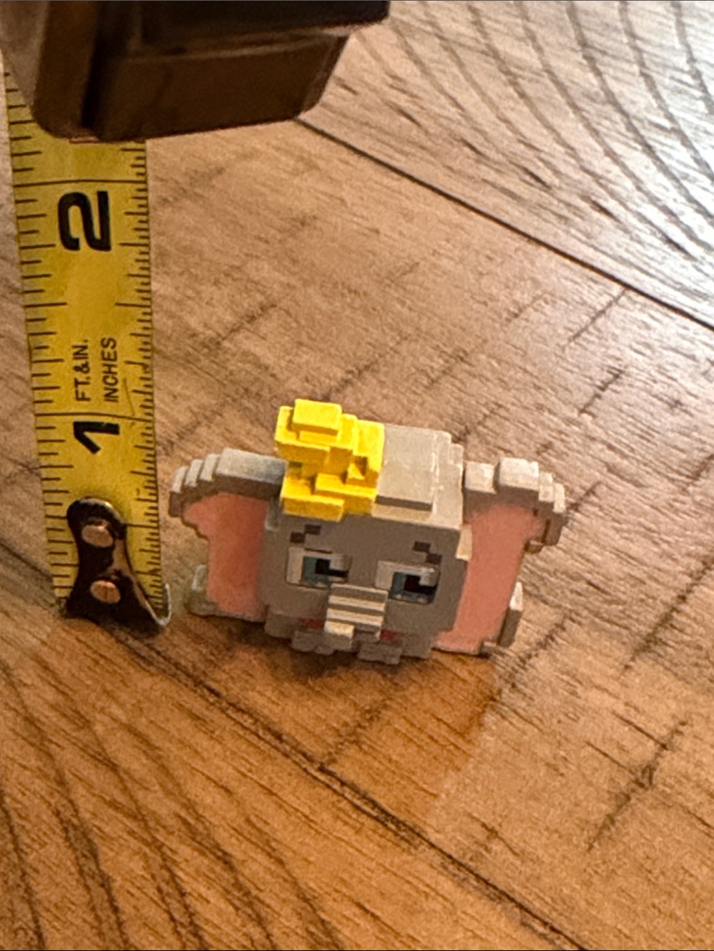 Pixel Perfect Dumbo - Picture 3 of 3